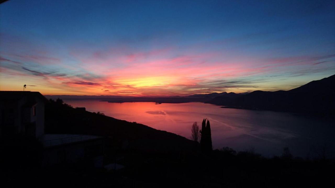 Beb Da Paolo Con Vista Lago 산 제노 디 몬타냐 외부 사진