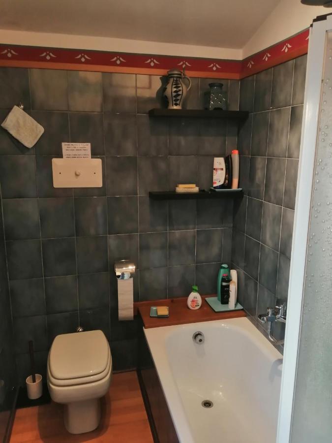 Beb Da Paolo Con Vista Lago 산 제노 디 몬타냐 외부 사진