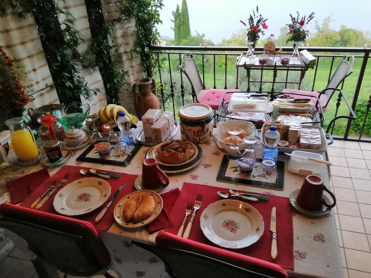 Beb Da Paolo Con Vista Lago 산 제노 디 몬타냐 외부 사진