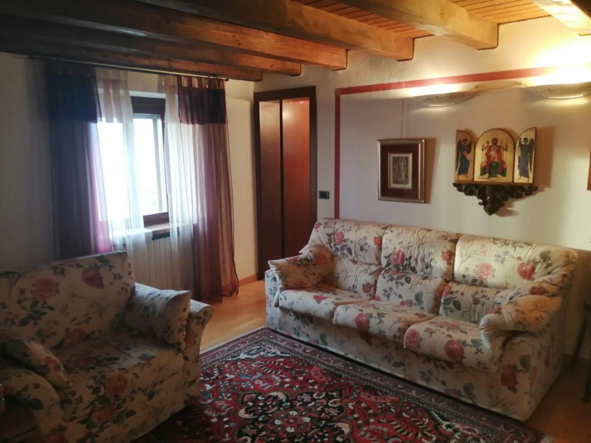 Beb Da Paolo Con Vista Lago 산 제노 디 몬타냐 외부 사진